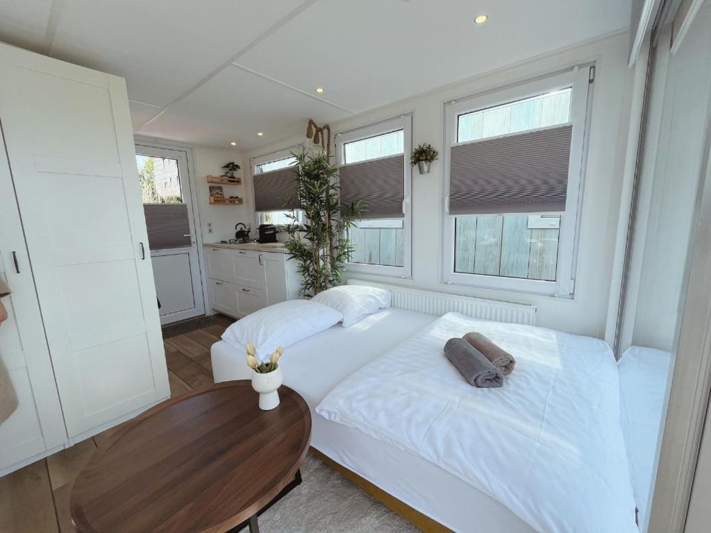 Tiny Lake Houses Near The Beach And Centre By Weltevreden Experience Zeewolde Bagian luar foto
