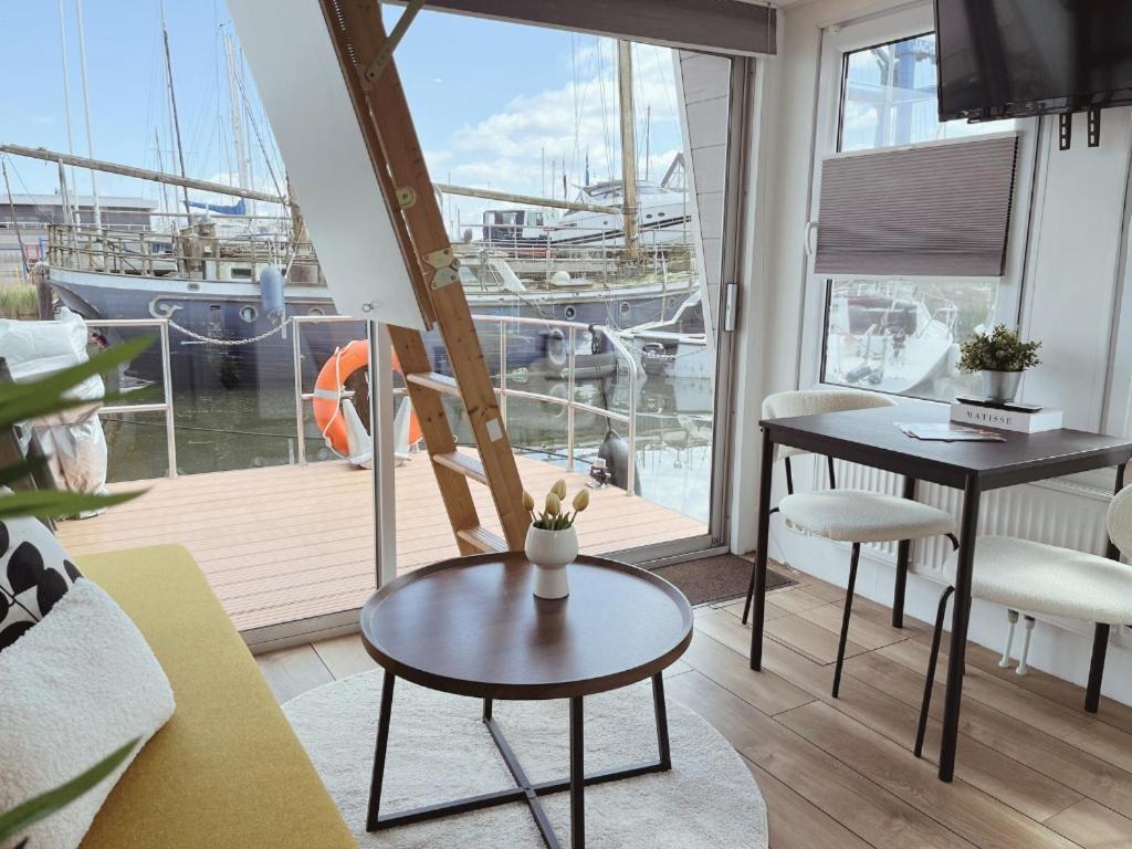 Tiny Lake Houses Near The Beach And Centre By Weltevreden Experience Zeewolde Bagian luar foto