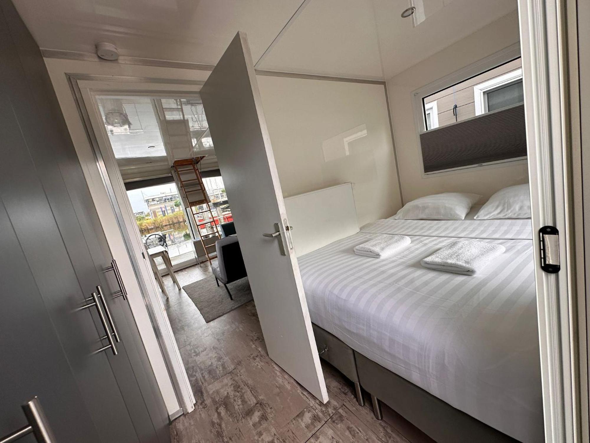 Tiny Lake Houses Near The Beach And Centre By Weltevreden Experience Zeewolde Bagian luar foto